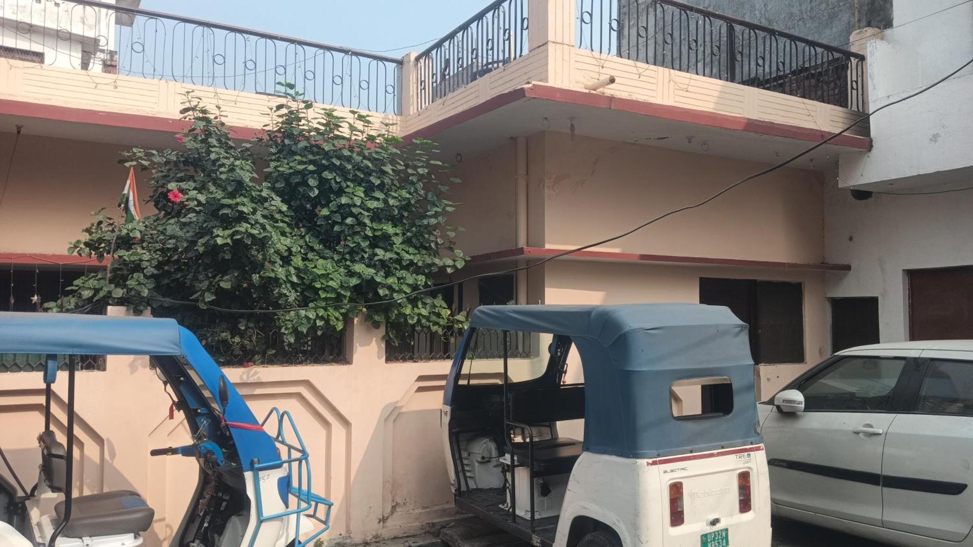 Ds Home Lucknow Buitenkant foto